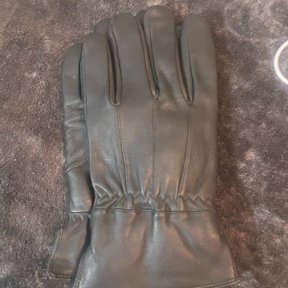 Elegant Black Leather Men's Gloves - Picture 3 of 5